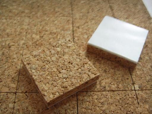 Almohadillas de corcho adherentes con espuma de PVC
